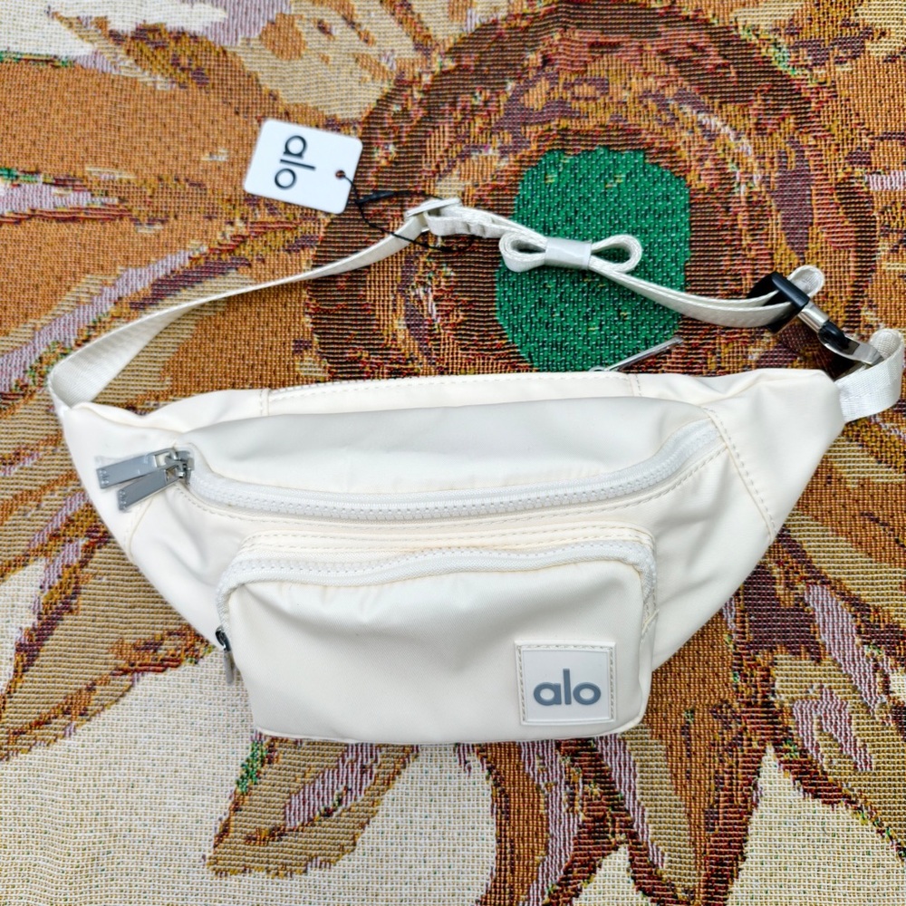 ALO Yoga Explorer Convertible Pack | 3L Nylon Waist Bag